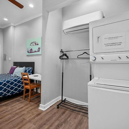 Trendy Montrose 1Br Apartment Houston Bagian luar foto